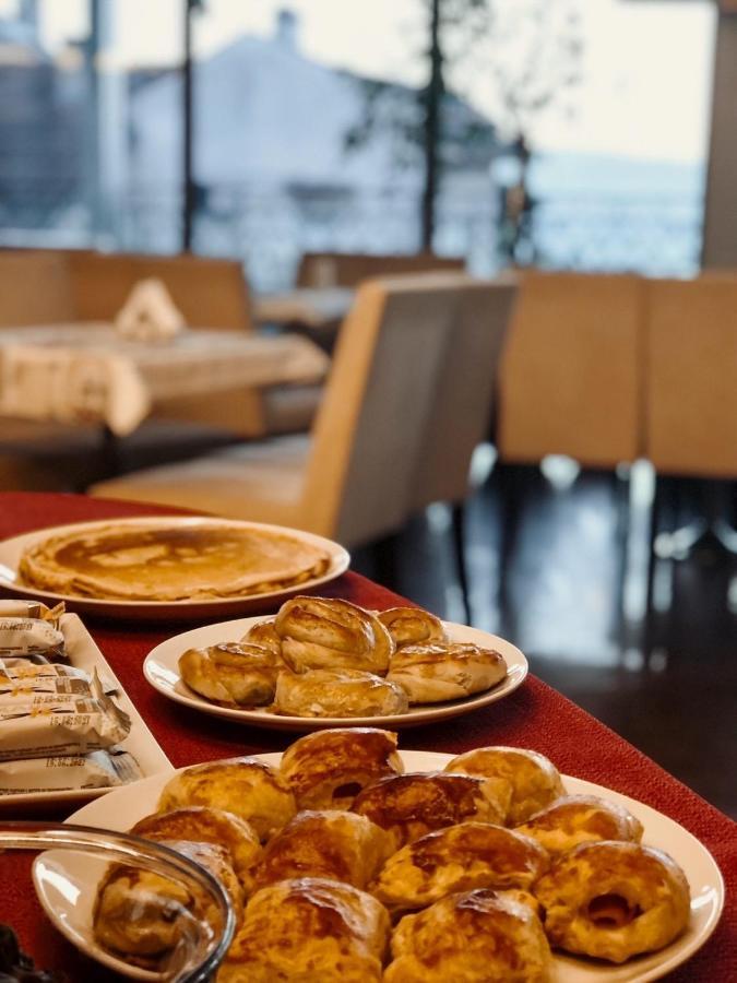 Hotel Concorde Veliko Tarnovo Kültér fotó