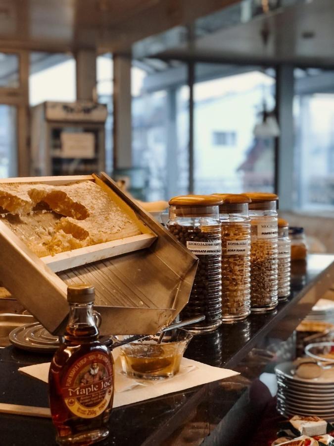 Hotel Concorde Veliko Tarnovo Kültér fotó