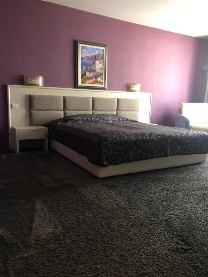 Hotel Concorde Veliko Tarnovo Kültér fotó