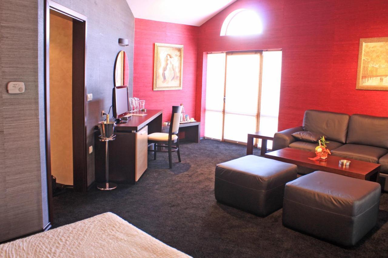 Hotel Concorde Veliko Tarnovo Kültér fotó