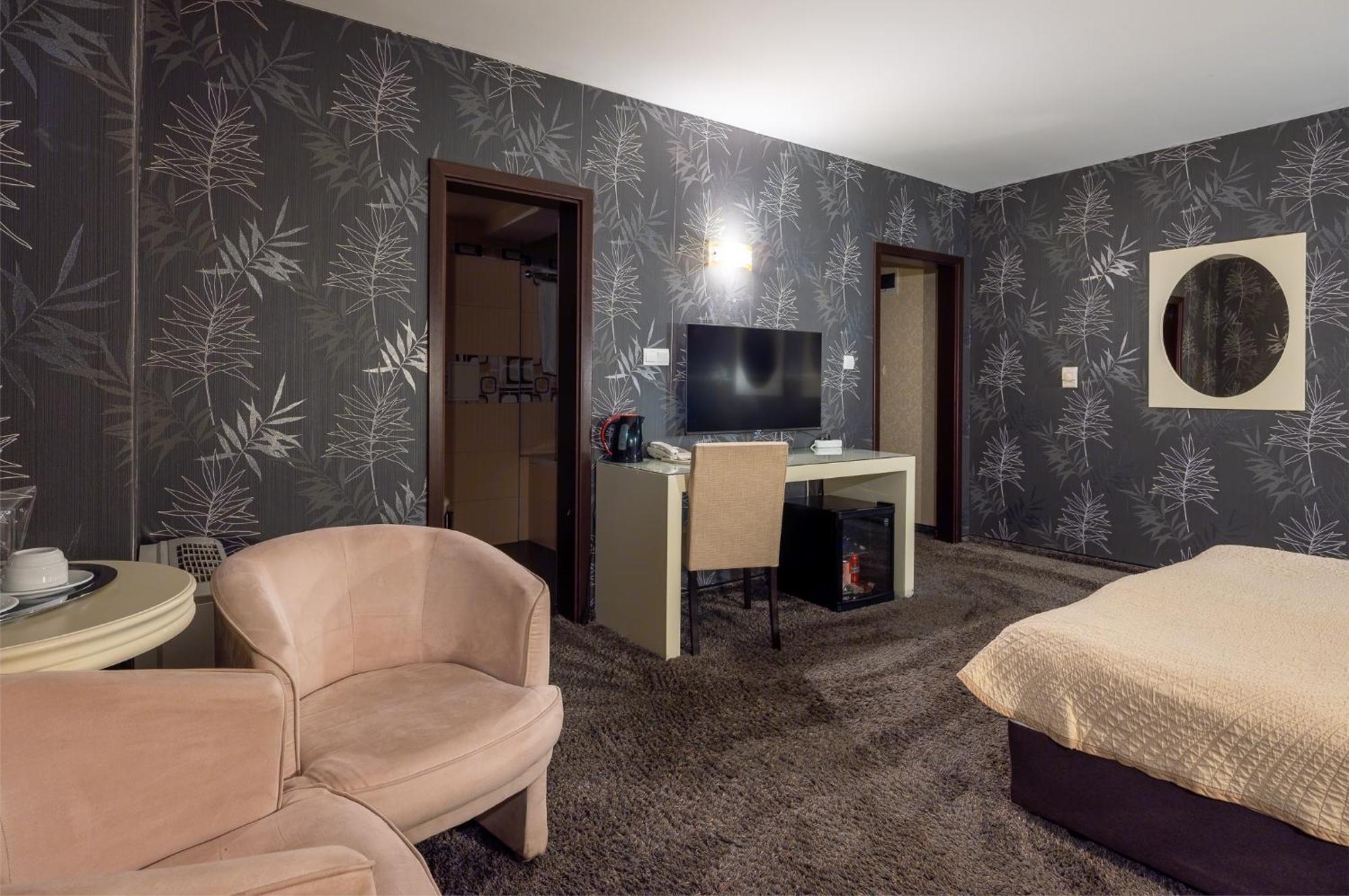 Hotel Concorde Veliko Tarnovo Kültér fotó