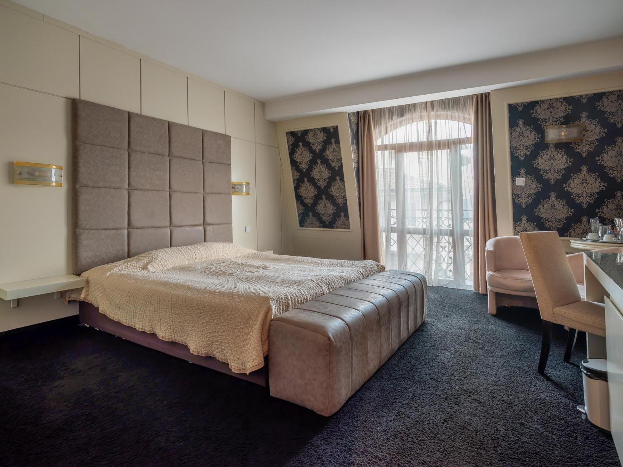 Hotel Concorde Veliko Tarnovo Kültér fotó
