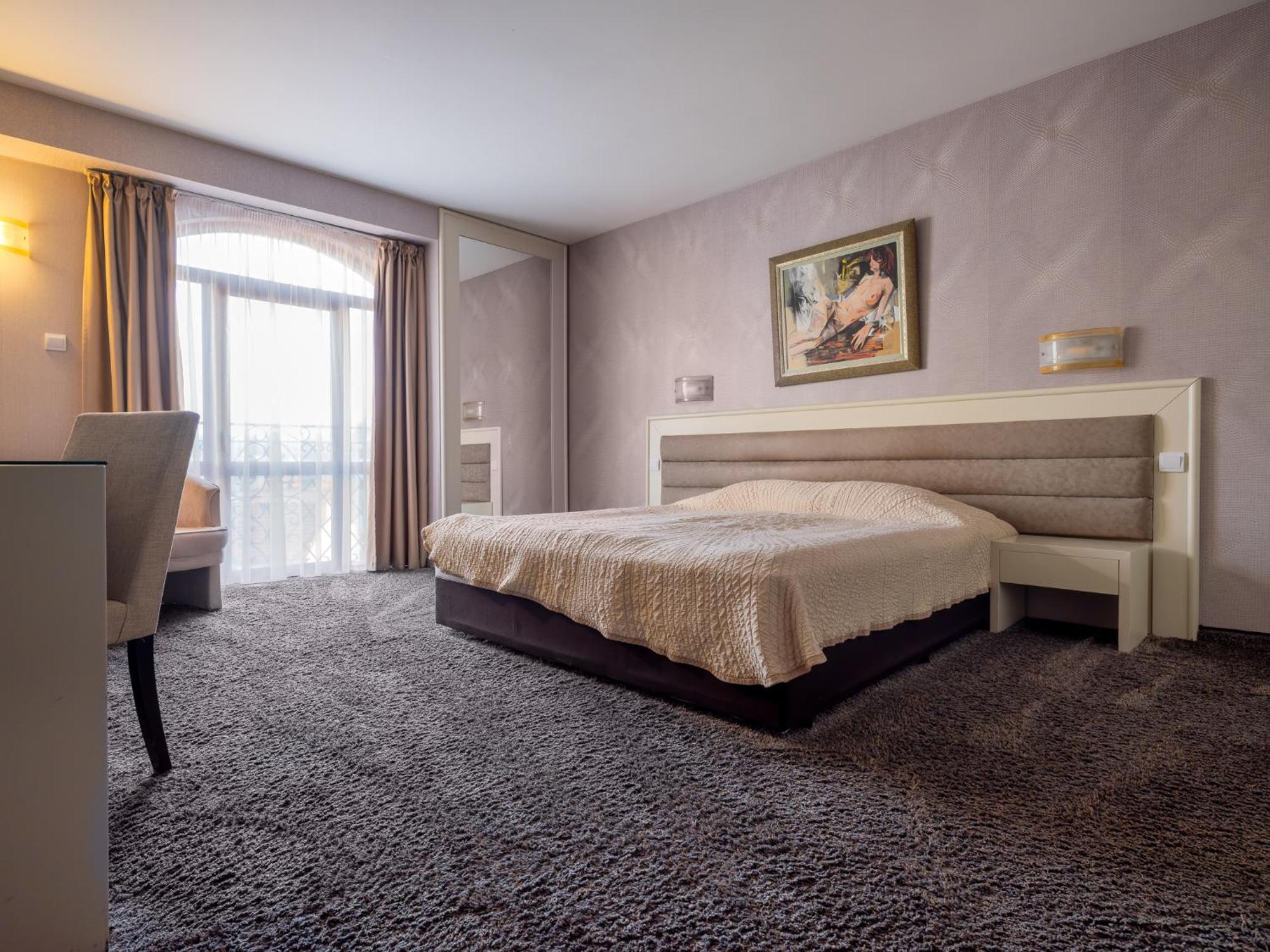 Hotel Concorde Veliko Tarnovo Kültér fotó