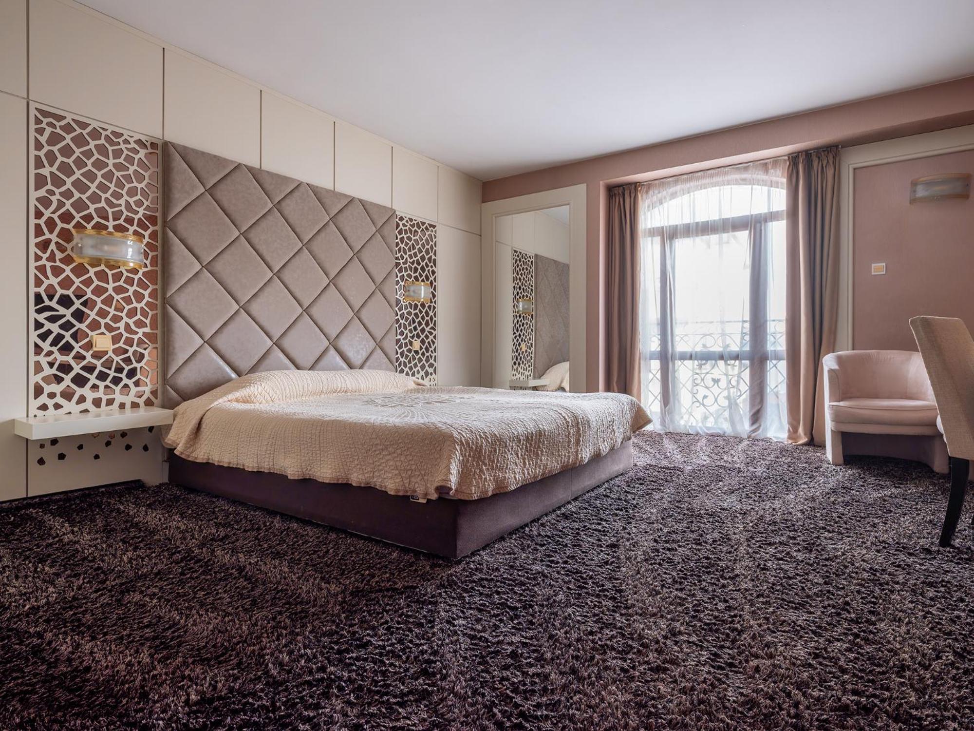 Hotel Concorde Veliko Tarnovo Kültér fotó